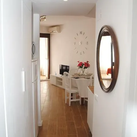 Apartamento Cerca De La Playa Y Campo De Golf Con Piscina